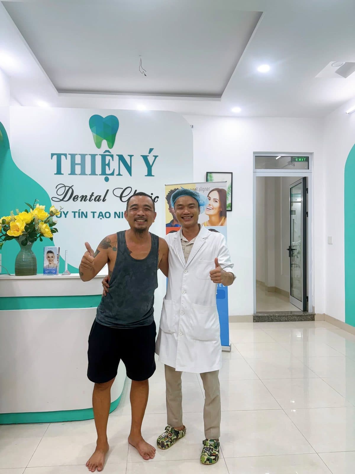 Quầy lễ tân Nha Khoa Thiện Ý